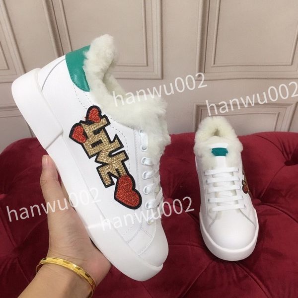 2022 r quality ladies luxury shoes white print calfskin platform casual shoes sneakers cross strap size35-45 hc200905, Black
2022 r quality ladies luxury shoes white print calfskin platform casual shoes sneakers cross strap size35-45 hc200905, Black