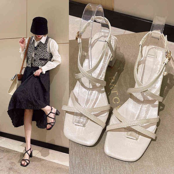 sandals pumps designer women shoes fashion square head high heels summer british cross belt chunky heeled sandals 220704, Black
sandals pumps designer women shoes fashion square head high heels summer british cross belt chunky heeled sandals 220704, Black