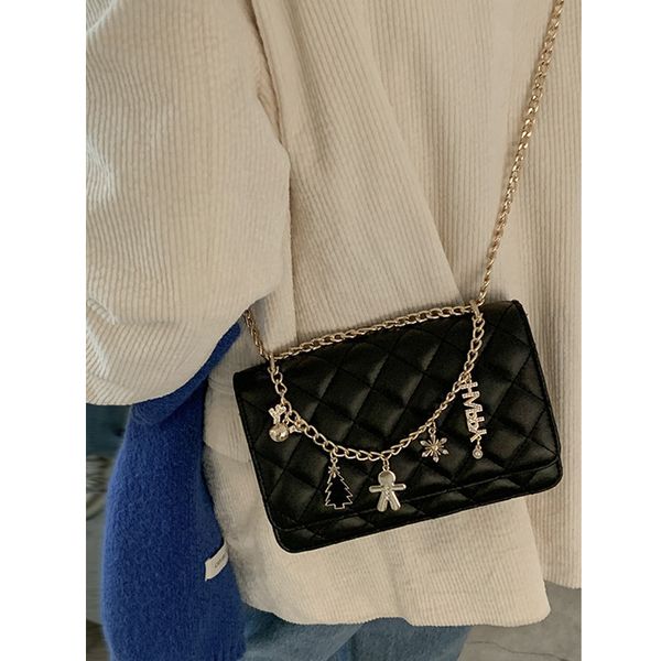 designer bags versatile ins messenger women's 2022 new fashion small fragrance lingge chain niche single shoulder
designer bags versatile ins messenger women's 2022 new fashion small fragrance lingge chain niche single shoulder
