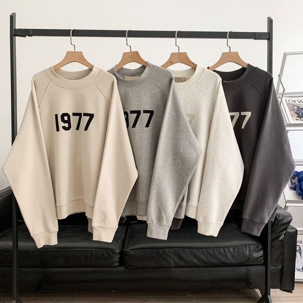 new aop jacquard letter knitted sweater in autumn / winter 2023acquard knitting machine e custom jnlarged detail crew neck cotton g63e213, Black;brown
new aop jacquard letter knitted sweater in autumn / winter 2023acquard knitting machine e custom jnlarged detail crew neck cotton g63e213, Black;brown