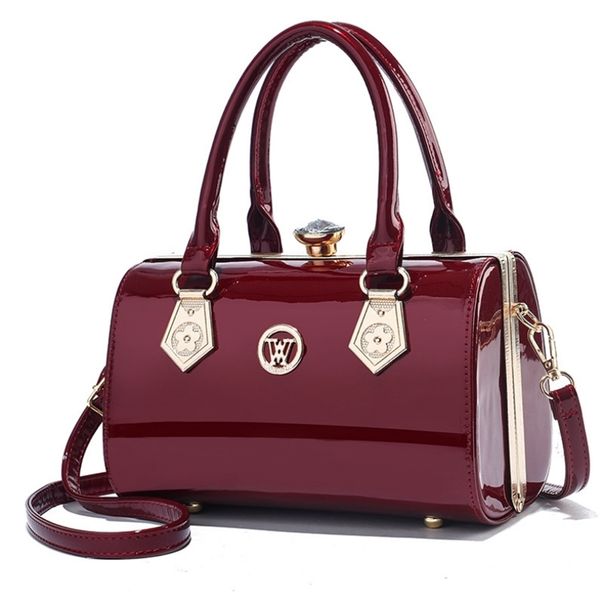 luxury patent leather women s bags europe diamond ladies handbags bright shoulder bag famous brand wedding party 220809
luxury patent leather women s bags europe diamond ladies handbags bright shoulder bag famous brand wedding party 220809