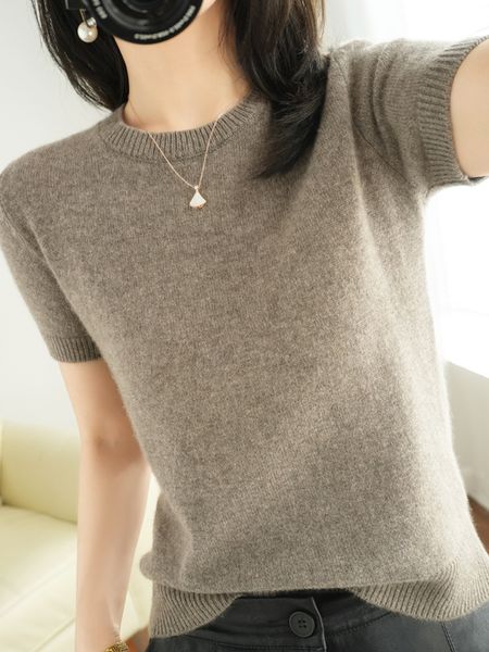 spring and summer new short-sleeved women o-neck slim wool cotton blend pullover vest t-shirt knitted base sweater, White;black
spring and summer new short-sleeved women o-neck slim wool cotton blend pullover vest t-shirt knitted base sweater, White;black