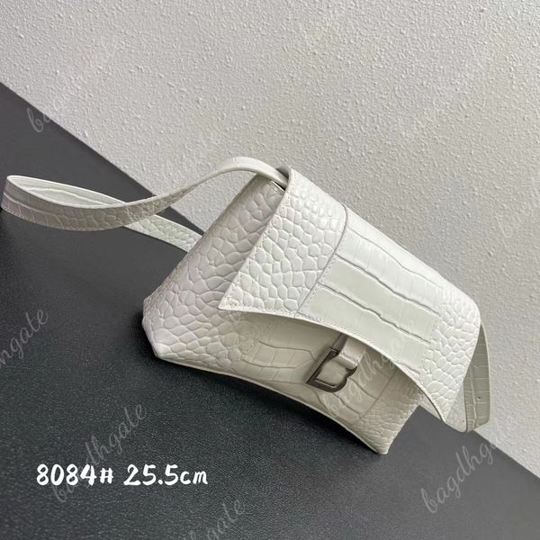 designer luxury bag tote ladies fashion vintage leather embossed hourglass bag half moon shaped metal b-shaped pull ring underarm handbag
designer luxury bag tote ladies fashion vintage leather embossed hourglass bag half moon shaped metal b-shaped pull ring underarm handbag