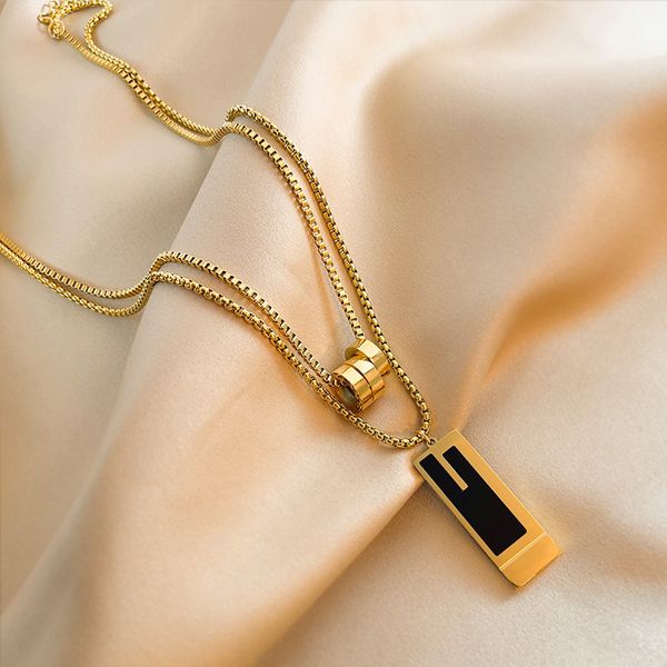 design high sense sweater chain 2022 new fashion autumn and winter jewelry long ti-tanium steel necklace decoration, Silver
design high sense sweater chain 2022 new fashion autumn and winter jewelry long ti-tanium steel necklace decoration, Silver