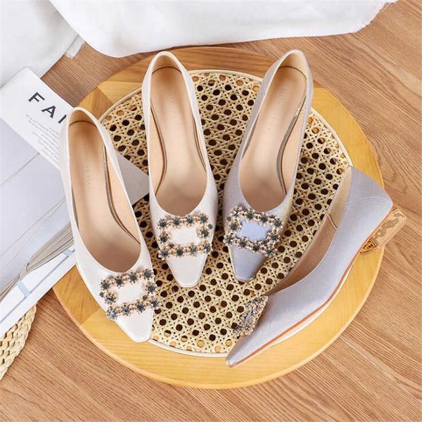paris classic luxury brand fashion pointed toe square low heel women high heels elegant extravagance soft leather party dress shoes female p, Black
paris classic luxury brand fashion pointed toe square low heel women high heels elegant extravagance soft leather party dress shoes female p, Black