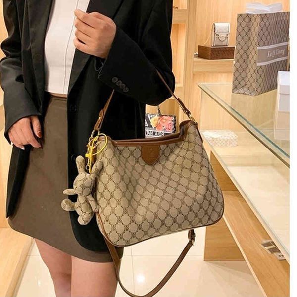 new handbag large capacity diagonal women's bag lattice one shoulder tote bag bags
new handbag large capacity diagonal women's bag lattice one shoulder tote bag bags