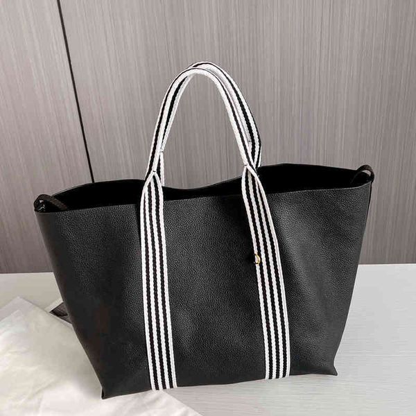 tote bags women shopping handbag striped portable shoulder leather luxury designer crossbody female high capacity mummy bucket 220331
tote bags women shopping handbag striped portable shoulder leather luxury designer crossbody female high capacity mummy bucket 220331
