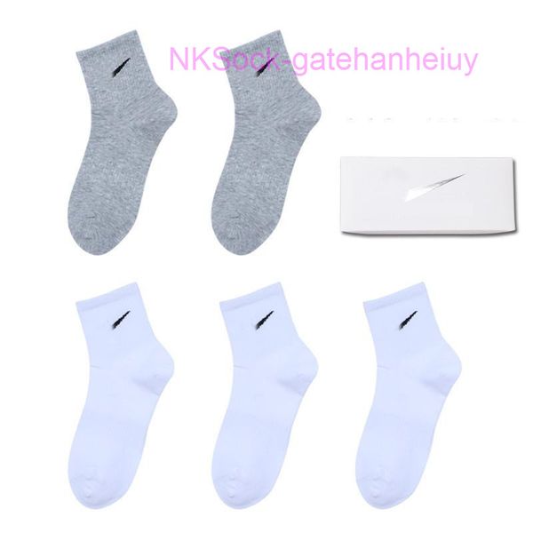 fashion men's classic socks gift box stockings hook brand black white gray medium tube sports cotton sweat absorbing sock men women lux
fashion men's classic socks gift box stockings hook brand black white gray medium tube sports cotton sweat absorbing sock men women lux