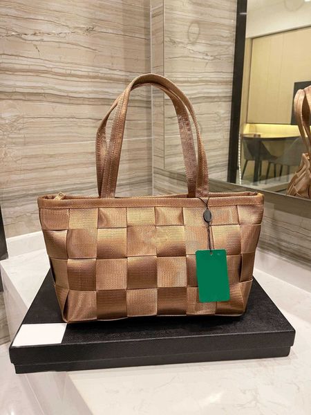 new luxury designers ladies clutch bags hobo purses canvas handbags messenger shopping crossbody multicolor large size shoulder bag
new luxury designers ladies clutch bags hobo purses canvas handbags messenger shopping crossbody multicolor large size shoulder bag