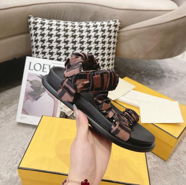 women sandals luxurys designers shoe summer shoes flat womens slip pointed toe sandal leather size 36-41 qtw, Black
women sandals luxurys designers shoe summer shoes flat womens slip pointed toe sandal leather size 36-41 qtw, Black