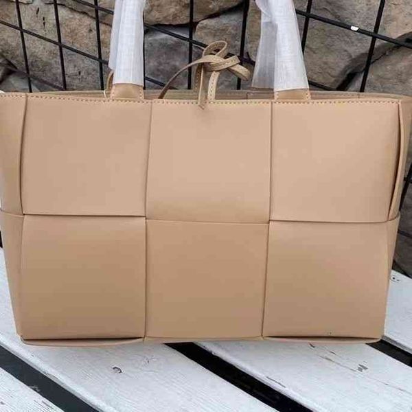 designer designer sq6p venetasss handbags s 2022 new tot handbag leather woven bag 
designer designer sq6p venetasss handbags s 2022 new tot handbag leather woven bag