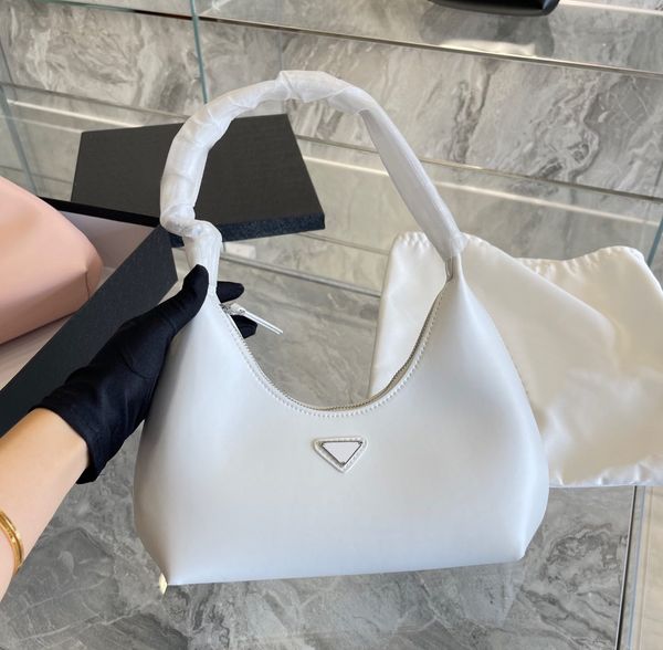 designer shoulder bag women luxury underarm bag fashion inverted triangle pattern matte handbag wallet
designer shoulder bag women luxury underarm bag fashion inverted triangle pattern matte handbag wallet