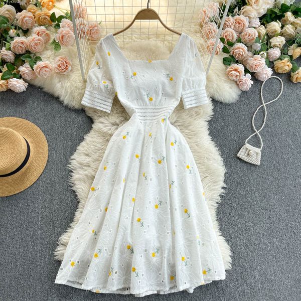 summer embroidery floral dress women square collar short sleeve hollow out midi dress elegant casual club dresses 2022, Black;gray
summer embroidery floral dress women square collar short sleeve hollow out midi dress elegant casual club dresses 2022, Black;gray