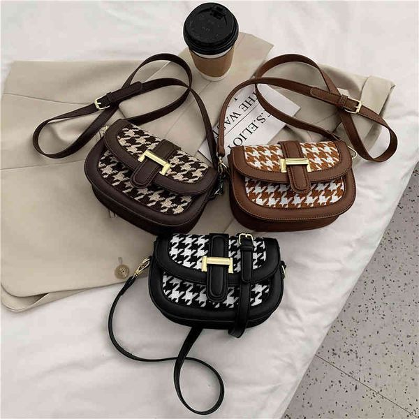 new women's bag fashion trend take tot oxford cloth comfortable hand single shoulder msenger designer bags
new women's bag fashion trend take tot oxford cloth comfortable hand single shoulder msenger designer bags
