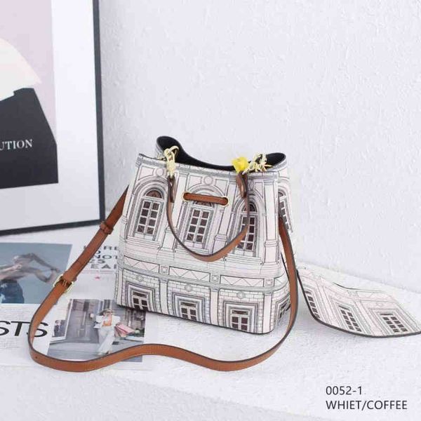 2022 new large bucket bag of women's high appearance quality light fashion luxury designer handbag shoulder bags
2022 new large bucket bag of women's high appearance quality light fashion luxury designer handbag shoulder bags