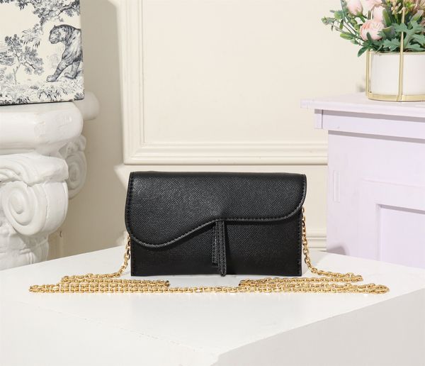 2022 new luxury female designer golden chain shoulder messenger bags coin purse clutch messenger bag
2022 new luxury female designer golden chain shoulder messenger bags coin purse clutch messenger bag