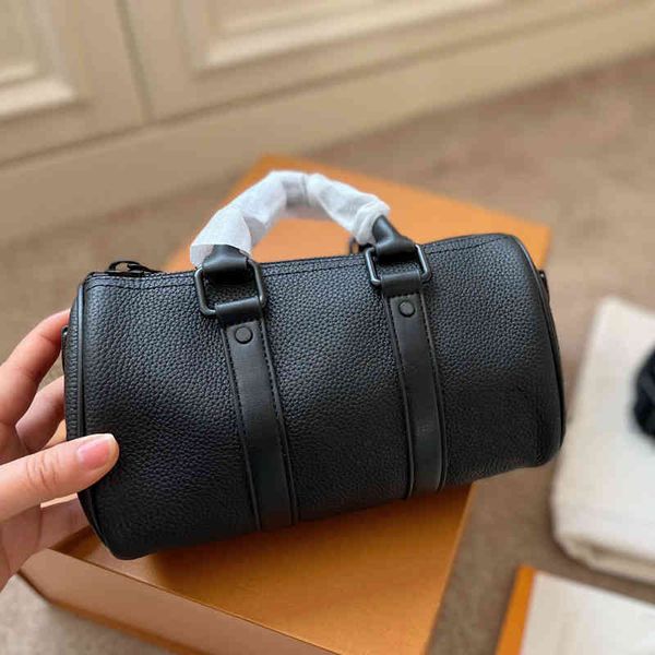 shoulder bags women cylinder handbag leather designer luxury crossbody tote female pillow purses 220402
shoulder bags women cylinder handbag leather designer luxury crossbody tote female pillow purses 220402