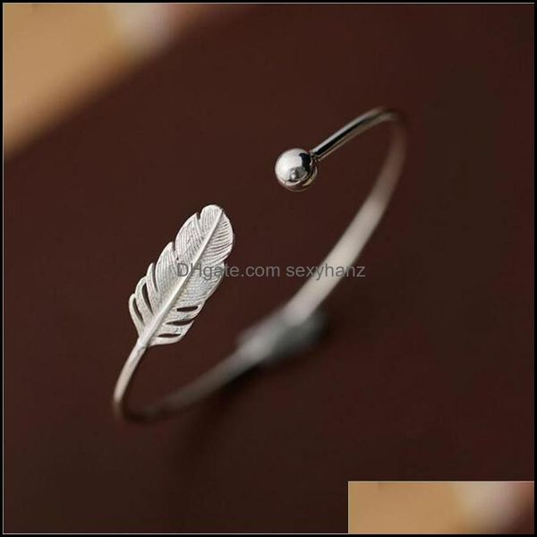 flashscore tennis bangle bracelets jewelry new fashion 925 sterling sier not allergic high-quality female simple feather small ball open bra, Black
flashscore tennis bangle bracelets jewelry new fashion 925 sterling sier not allergic high-quality female simple feather small ball open bra, Black