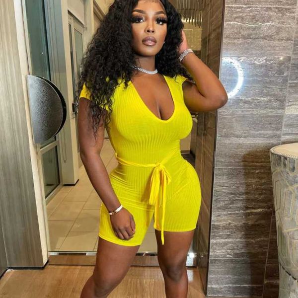 2022 tight v-neck solid color skinny short jumpsuit solid color nightclub style girl midnight wear clothing, Black;white
2022 tight v-neck solid color skinny short jumpsuit solid color nightclub style girl midnight wear clothing, Black;white