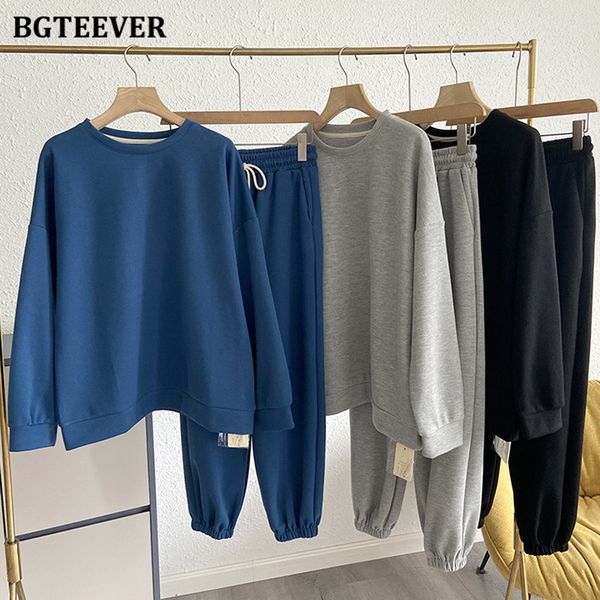 autumn winter women sweatshirt set long sleeve pullovers elastic waist pants casual solid trouser set ladies tracksuits, White
autumn winter women sweatshirt set long sleeve pullovers elastic waist pants casual solid trouser set ladies tracksuits, White