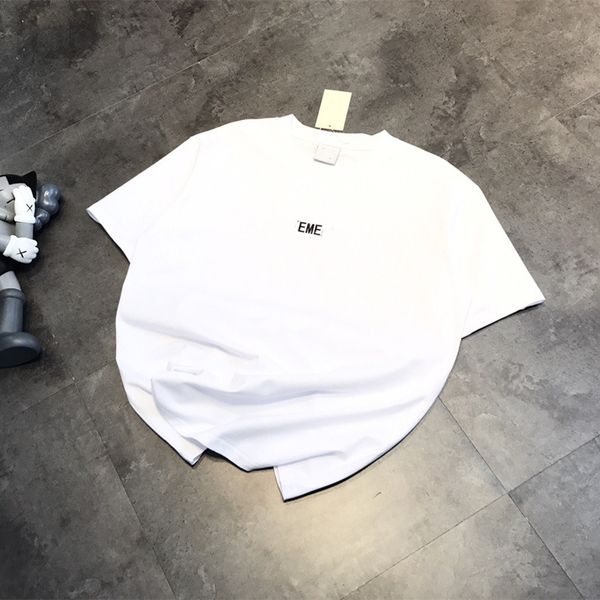 women's t-shirt designer 2022 spring and summer new fashion brand v family women's pure cotton chest letter red square micro label, White
women's t-shirt designer 2022 spring and summer new fashion brand v family women's pure cotton chest letter red square micro label, White