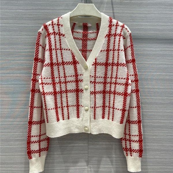2022 runway plaid cardigan sweater women fall designer wool blend cardigan retro v neck thin sweaters coat fashion knitting jacket, White;black
2022 runway plaid cardigan sweater women fall designer wool blend cardigan retro v neck thin sweaters coat fashion knitting jacket, White;black
