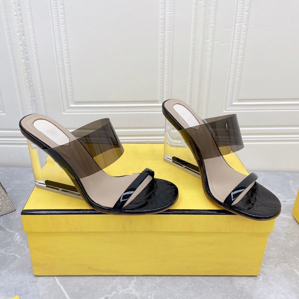 2022 new designer ladies sandals luxury high heels shoes lady girls party brand slippers designers ladies size 34-43, Black 
2022 new designer ladies sandals luxury high heels shoes lady girls party brand slippers designers ladies size 34-43, Black