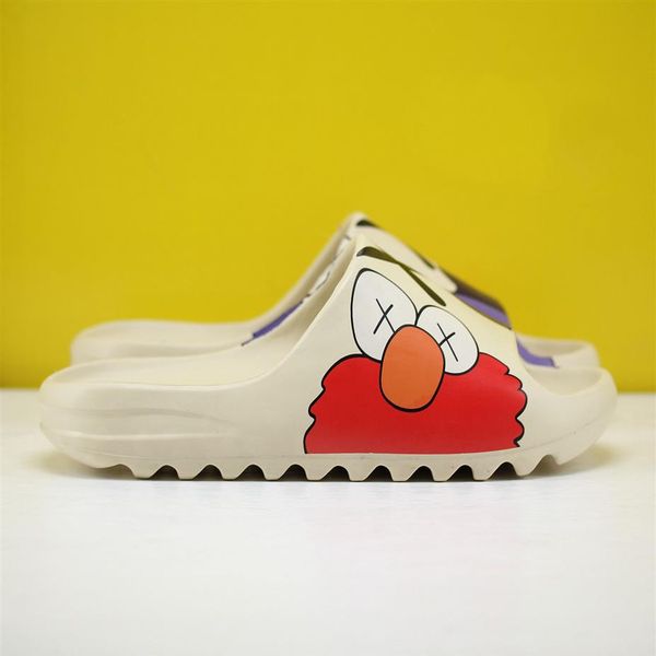 spring summer slides graffiti bone resin desert sand designer slippers foam rnnr ararat summer fashion earth brown flat slide men 193t, Black 
spring summer slides graffiti bone resin desert sand designer slippers foam rnnr ararat summer fashion earth brown flat slide men 193t, Black