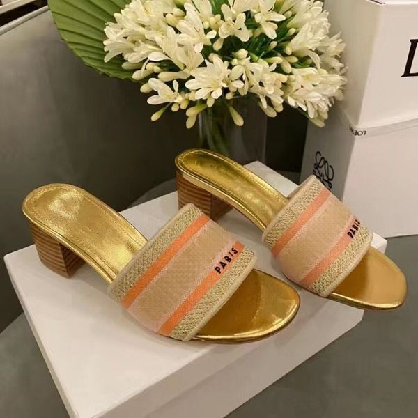 2022 designer slippers new paris summer sandals thick sole beach slides ladies flip flops loafers floral leopard embroidered outdoor eur 34-, Black
2022 designer slippers new paris summer sandals thick sole beach slides ladies flip flops loafers floral leopard embroidered outdoor eur 34-, Black