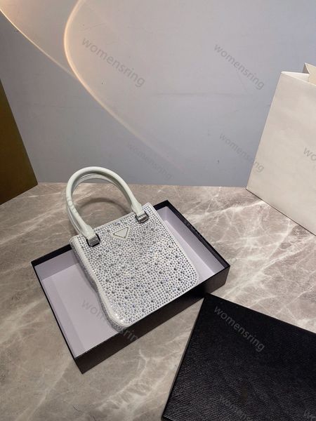 luxury designer full diamond tote bag ladies hand shoulder bag diamonds handwallet super beautiful girl gift
luxury designer full diamond tote bag ladies hand shoulder bag diamonds handwallet super beautiful girl gift