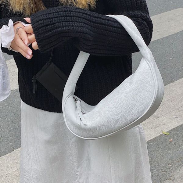 luxury brand dumplings tote bag pu leather crossbody shoulder bags for women 2021 summer female travel handbags and purses y220802
luxury brand dumplings tote bag pu leather crossbody shoulder bags for women 2021 summer female travel handbags and purses y220802