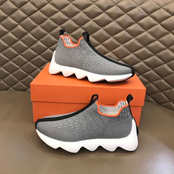 men's shoes luxury designer brand men casual sports shoe match invincible soft comfortable nice size38-45, Black
men's shoes luxury designer brand men casual sports shoe match invincible soft comfortable nice size38-45, Black