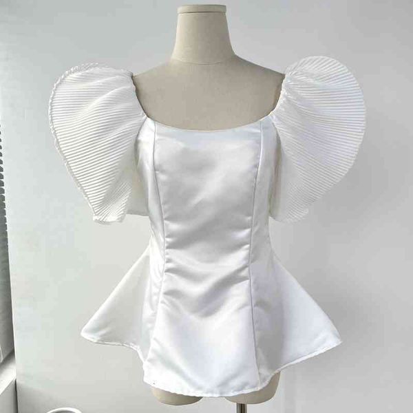 women's knits tees foreign trade original single french high sense solid color square neck bubble sleeve waist closing slim ruffle top, White
women's knits tees foreign trade original single french high sense solid color square neck bubble sleeve waist closing slim ruffle top, White