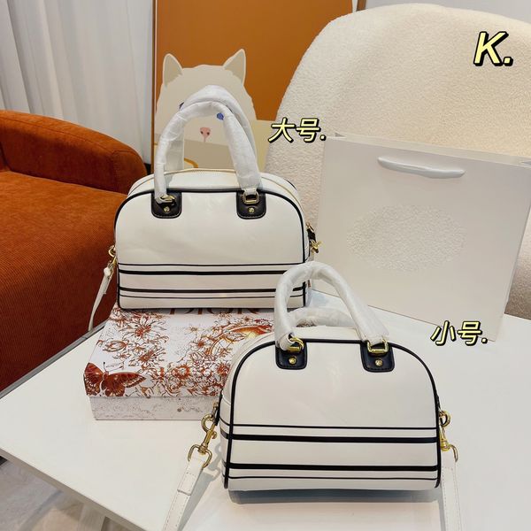 di2022 speedyy bag eather backpack metal black chain bag shoulder shopping luxury mothers day gift hypnotic painting 1967 trianon
di2022 speedyy bag eather backpack metal black chain bag shoulder shopping luxury mothers day gift hypnotic painting 1967 trianon