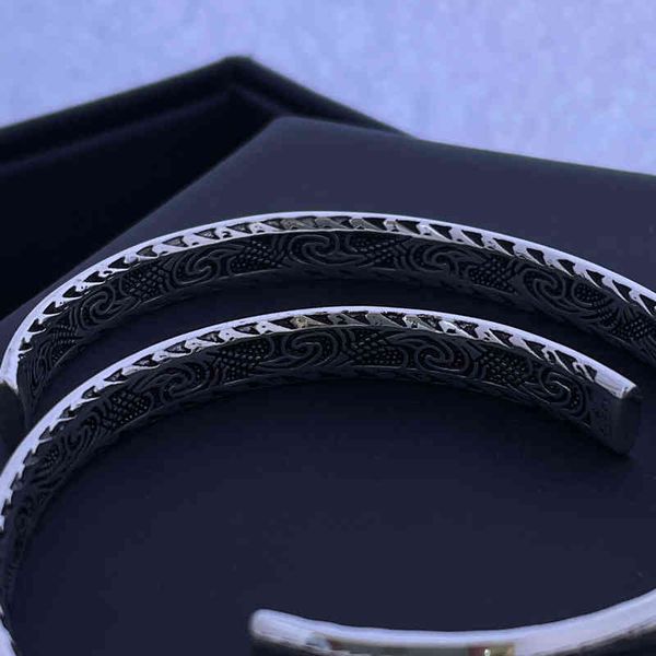 2023 designer new fashion jewelry 925 silver carved rattan de l'amour love ancient men's and women's bracelet, Black
2023 designer new fashion jewelry 925 silver carved rattan de l'amour love ancient men's and women's bracelet, Black