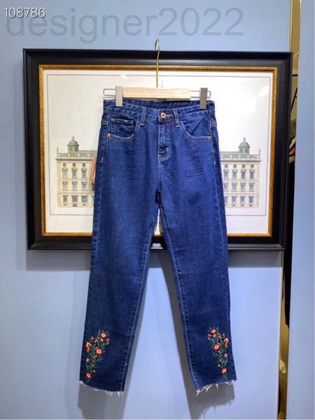 women's jeans designer korean mini blue medium high waist heavy industry embroidery giant thin legged jeans women's pants capris 2
women's jeans designer korean mini blue medium high waist heavy industry embroidery giant thin legged jeans women's pants capris 2