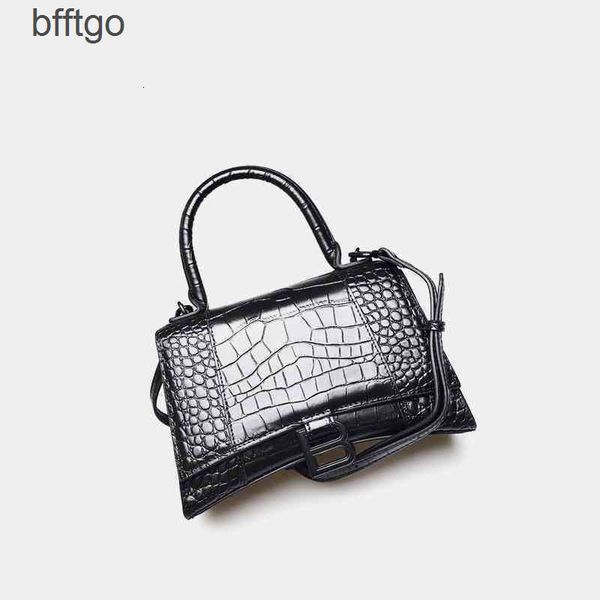 handbags balencigas crossbody bags small women's b family b-shaped hourglass leather crocodile retro simple
handbags balencigas crossbody bags small women's b family b-shaped hourglass leather crocodile retro simple