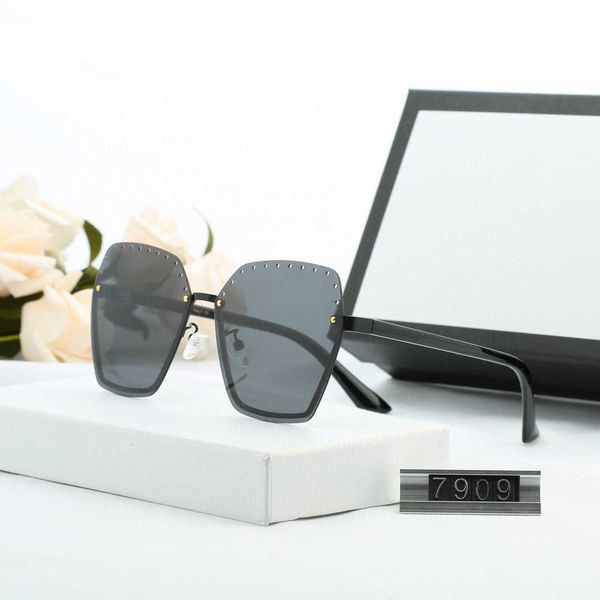 2022 new female polarized gg personalized sunglasses big frame small fragrance sunglasses big frame thin face tr90 glasses 232, White;black
2022 new female polarized gg personalized sunglasses big frame small fragrance sunglasses big frame thin face tr90 glasses 232, White;black