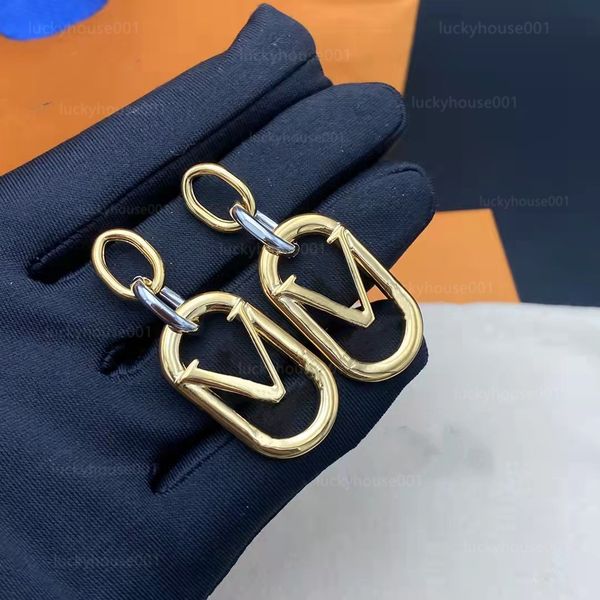 2022 woman timeless luxury retro charm gold stainless steel earrings letters fashion womens wedding precious jewelry party gifts partys gift, Golden
2022 woman timeless luxury retro charm gold stainless steel earrings letters fashion womens wedding precious jewelry party gifts partys gift, Golden