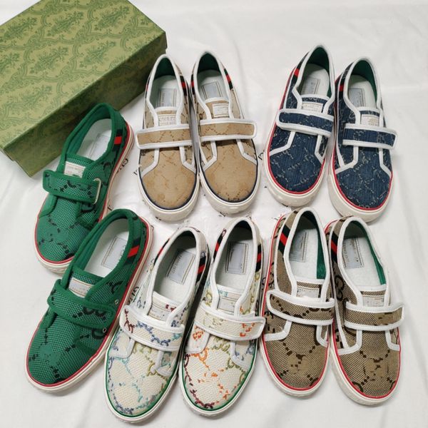 2022 designers tennis 1977 sneakers washed jacquard denim shoes men women slip on loafer casual low strap trainers canvas sneaker embroidere
2022 designers tennis 1977 sneakers washed jacquard denim shoes men women slip on loafer casual low strap trainers canvas sneaker embroidere