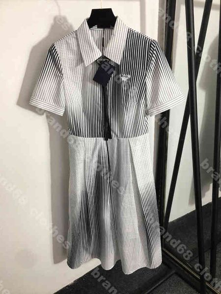 women waist shirt dress gradient cotton summer casual party dress knee length triangle logo high end pr..da brand oversized xl designer fema, Black;gray
women waist shirt dress gradient cotton summer casual party dress knee length triangle logo high end pr..da brand oversized xl designer fema, Black;gray
