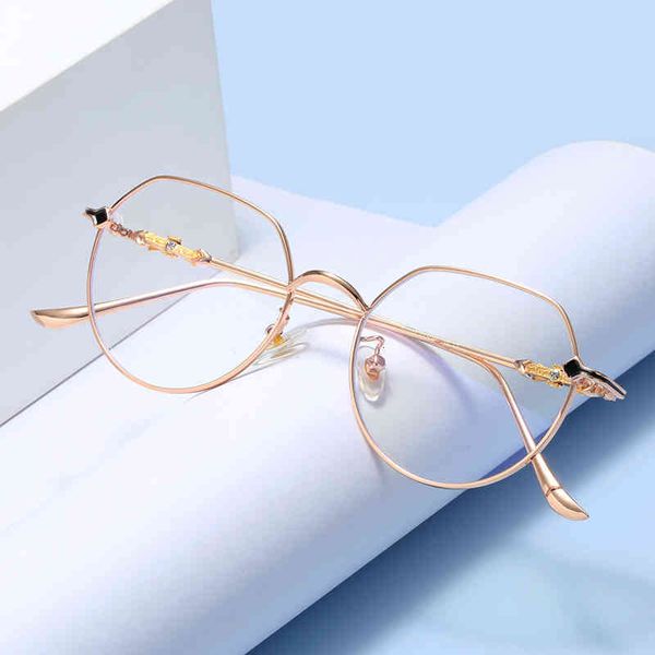 sunglasses fashion anti blue light flat women's korean version polygonal myopia frame men's plain color kro z489, White;black
sunglasses fashion anti blue light flat women's korean version polygonal myopia frame men's plain color kro z489, White;black