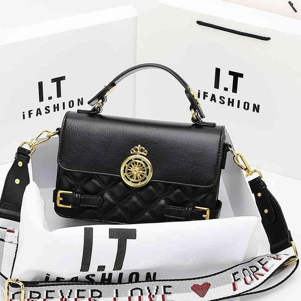 fortune changing genuine leather women's bag niche light luxury decorative chain high-end fashion bag trend designer bags
fortune changing genuine leather women's bag niche light luxury decorative chain high-end fashion bag trend designer bags
