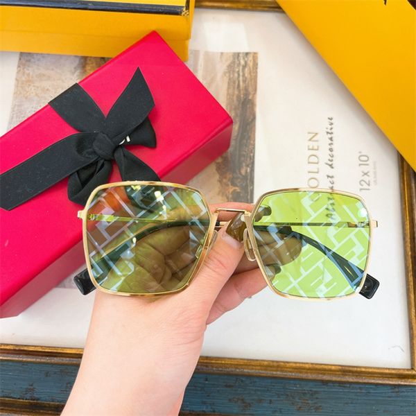 sunglasses square fashion sunglasses ff0333 star men's and women's with the same frame, White;black
sunglasses square fashion sunglasses ff0333 star men's and women's with the same frame, White;black