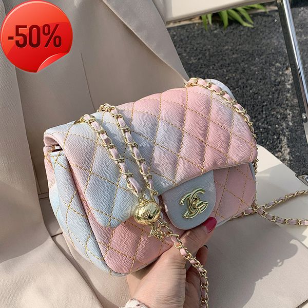 luxury designerhong kong rainbow female 2022 new fashion fragrance lingge chain single shoulder messenger golden ball small square bag
luxury designerhong kong rainbow female 2022 new fashion fragrance lingge chain single shoulder messenger golden ball small square bag