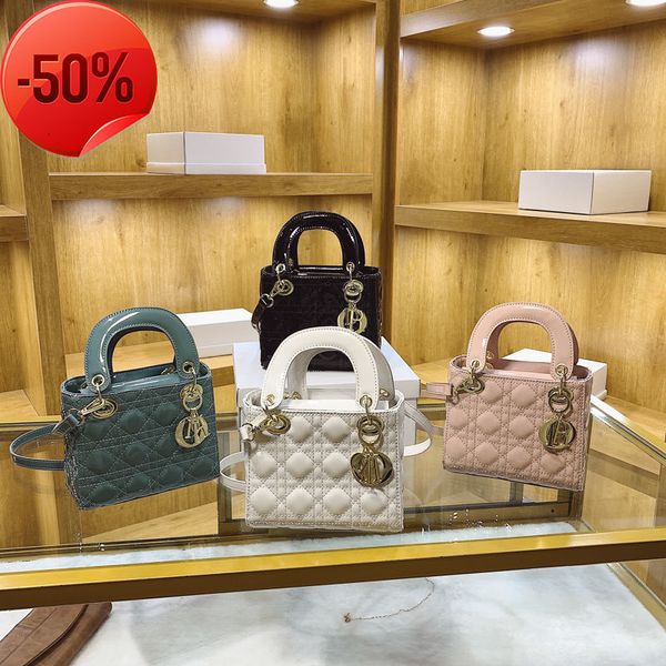 designer bags bag female 2022 new high-grade texture chaolingge diana small fragrance fashion versatile one shoulder msenger bagtote
designer bags bag female 2022 new high-grade texture chaolingge diana small fragrance fashion versatile one shoulder msenger bagtote