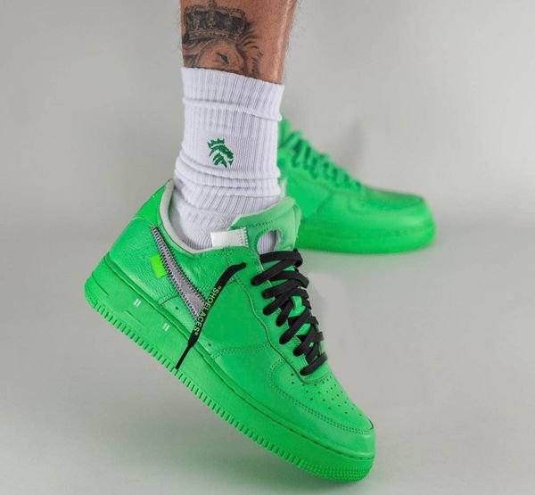 authentic 1 low light green spark running shoes metallic silver offs white trainer lemonade gold mca blue moma volt sneakers black men women
authentic 1 low light green spark running shoes metallic silver offs white trainer lemonade gold mca blue moma volt sneakers black men women
