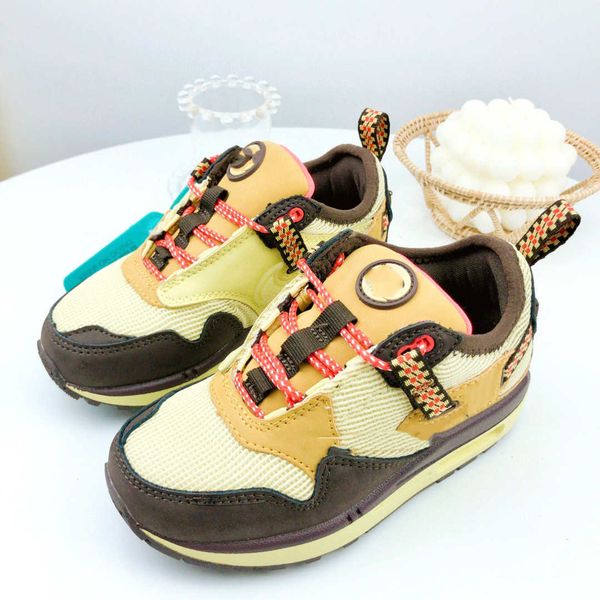 2022 children fashion 87 running shoes patta 1 waves noise aqua monarch black green baroque brown saturn gold cactus jack cave stone trainer
2022 children fashion 87 running shoes patta 1 waves noise aqua monarch black green baroque brown saturn gold cactus jack cave stone trainer