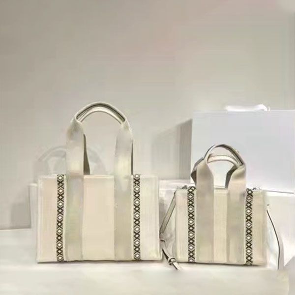 selling goods bag designer bags women bags large capacity fashionable and textured new fashion versatile single shoulder portable handbags k
selling goods bag designer bags women bags large capacity fashionable and textured new fashion versatile single shoulder portable handbags k