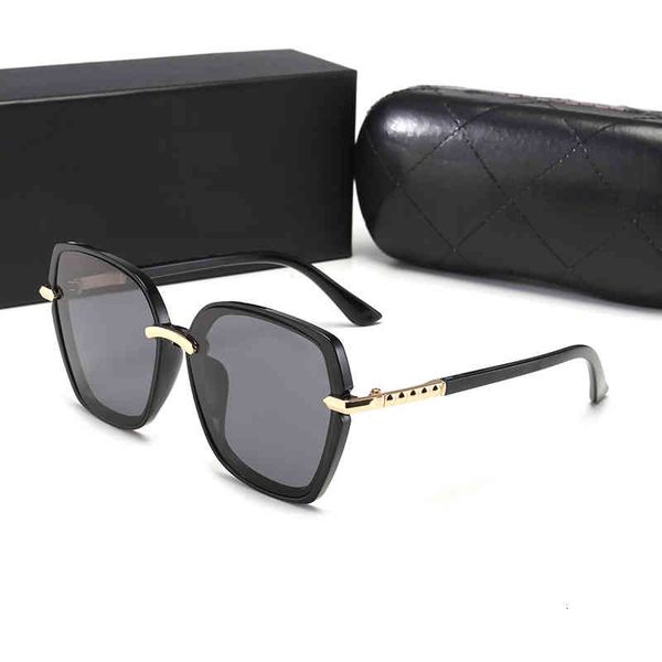 sunglasses women's polarized sunglasses fashion classic travel driving 235 kcv5, White;black
sunglasses women's polarized sunglasses fashion classic travel driving 235 kcv5, White;black